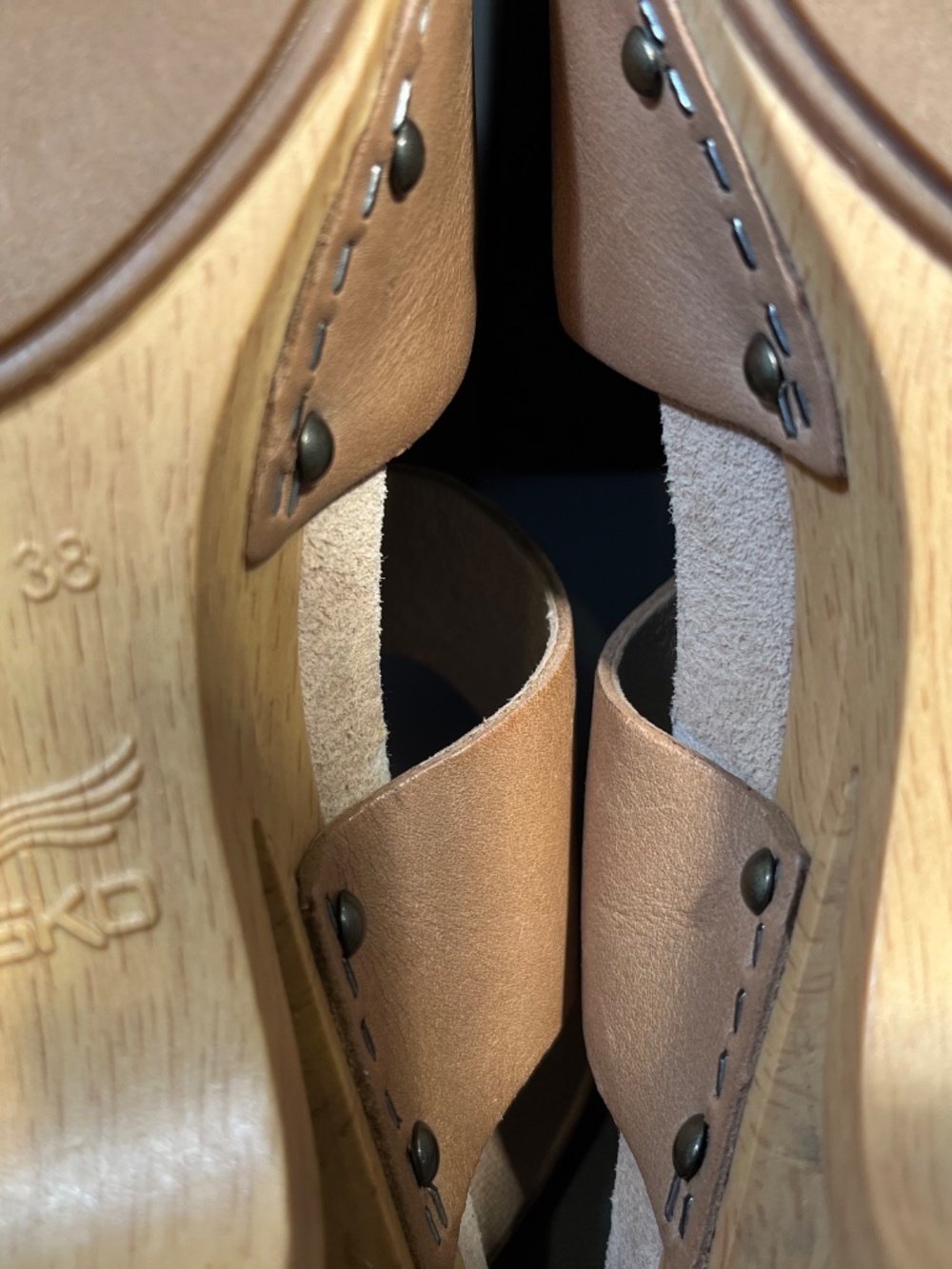 Dansko Thea *Discontinued Style* Tan Size 38 (8) - Picture 10 of 11